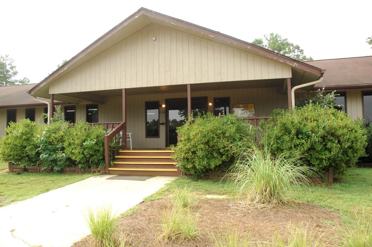 Carolina Landing Camping Resort Two-Bedroom Cabin 1 Fair Play Exterior photo
